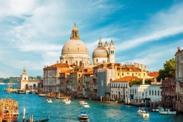 Новости рынка → Венеция откладывает введение туристического сбора
